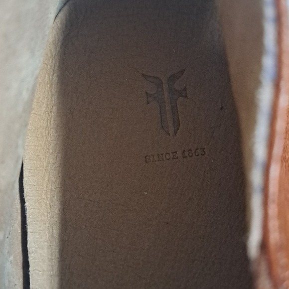 NEW Womens Melanie ChelseaFrye Leather Flats sz 9.5 - Picture 5 of 6